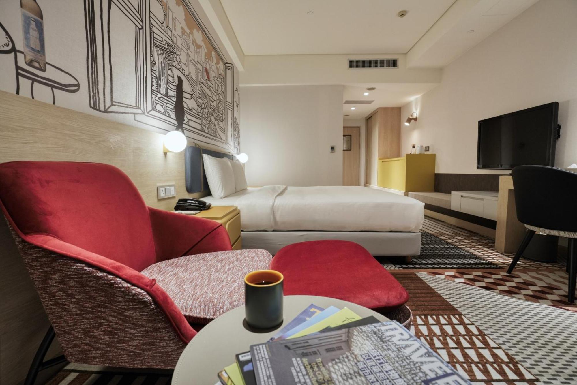 Two Tails Hotel Luzhou Taipei Exterior photo