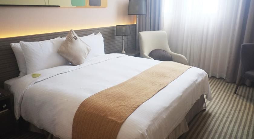 Two Tails Hotel Luzhou Taipei Exterior photo